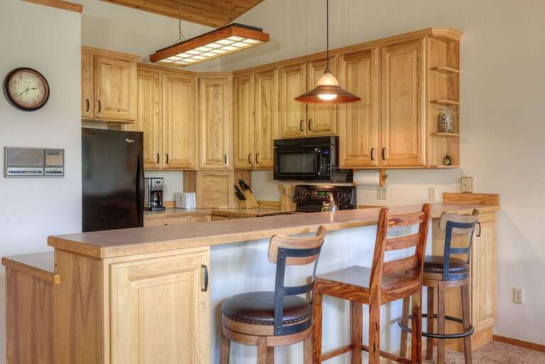 Have breakfast at the bar | Main Level