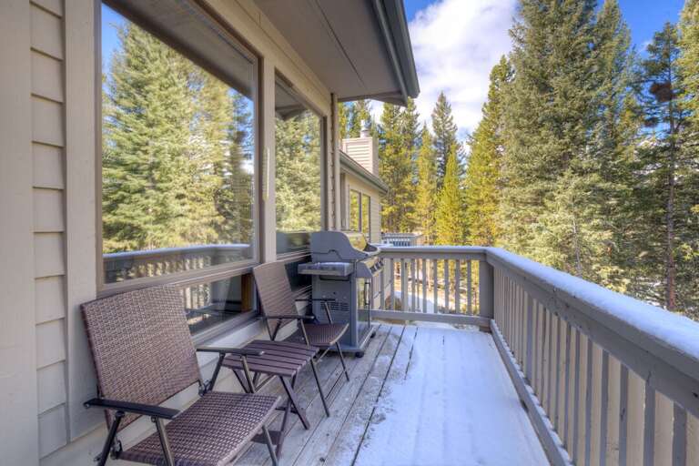Hangout on the deck in the summer | Exterior