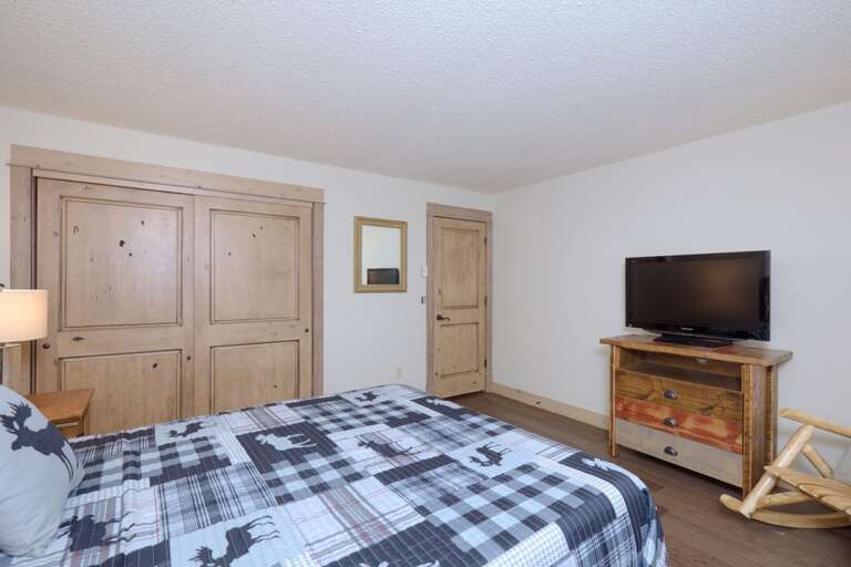 Catch up on your favorite shower | Lower Level