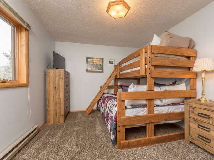 The perfect kid's room | Lower Level
