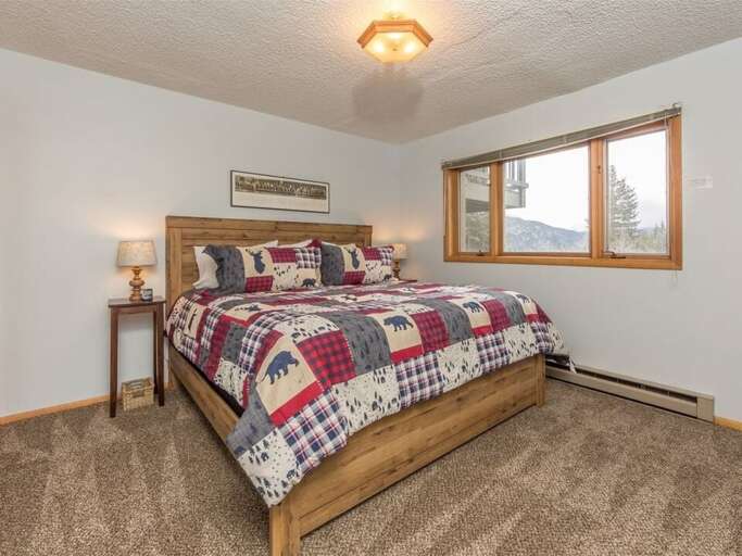 Wake up to beautiful views | Lower Level