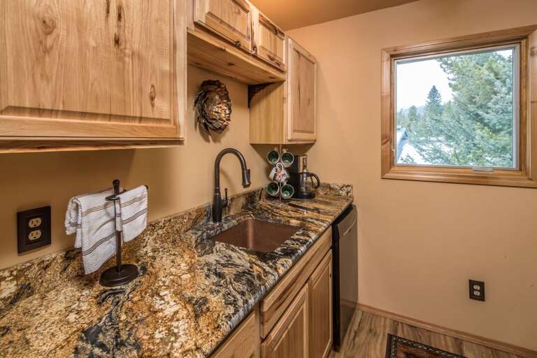 Gorgeous countertops | Main Level Gorgeous countertops | Main Level