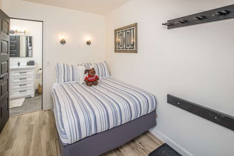 Cozy Nook to Sleep | Main Level