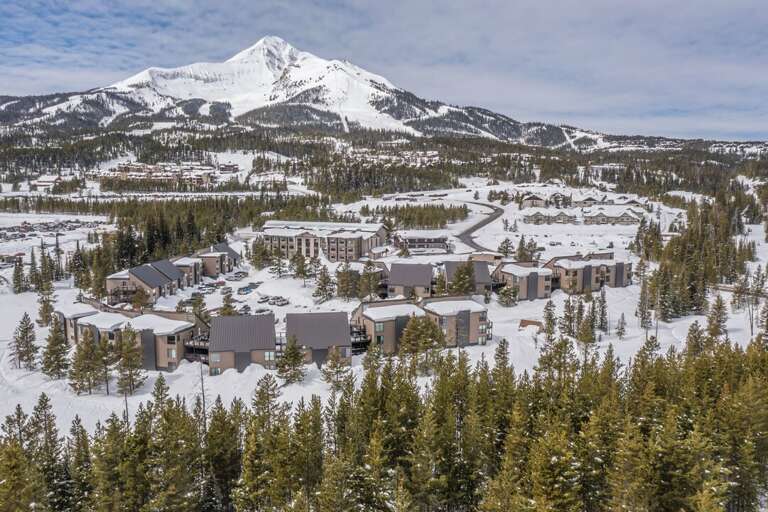 Hill Condo Getaway