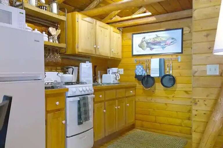 Fully equipped kitchen for cooking | Main Level Fully equipped kitchen for cooking | Main Level