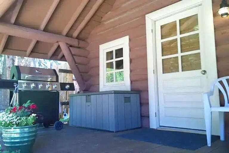 Back porch with grill that faces the river. The perfect place for morning coffee, lunch break, or an evening cook out | Exterior Back porch with grill that faces the river. The perfect place for morning coffee, lunch break, or an evening cook out | Exterior