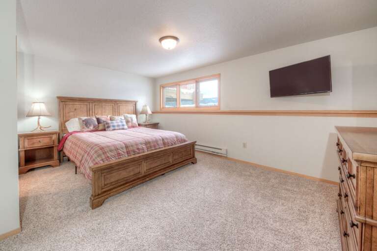 Wake up to morning sunshine | Main Level