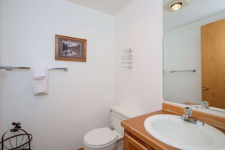 Half-bathroom in the loft | Upper Level