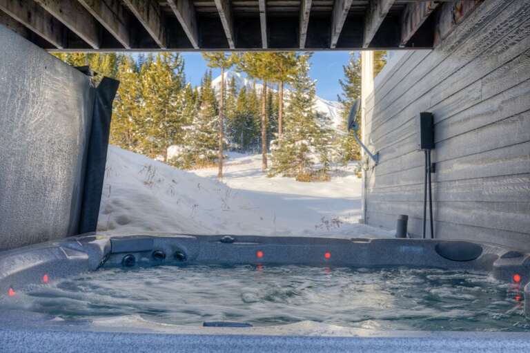 Enjoy a glass of wine in the hot tub | Exterior