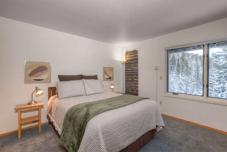 Sleep in on vacation | Lower Level