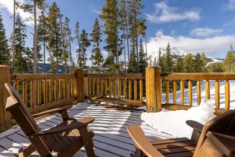 Enjoy Coffee with a View | Exterior