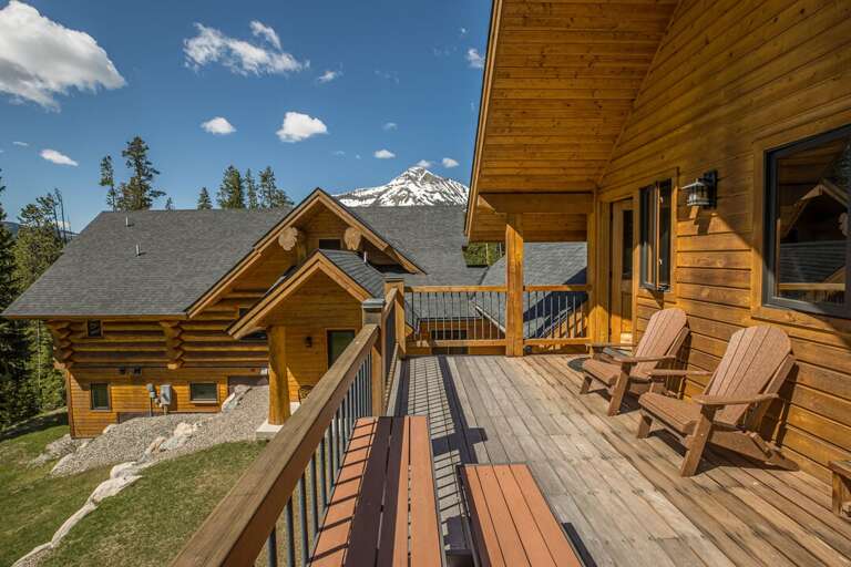 Outdoor Entrance into the Guest Suite | Upper Level