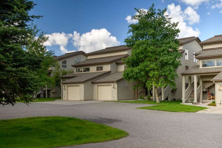 Blue skies for days | Exterior Blue skies for days | Exterior