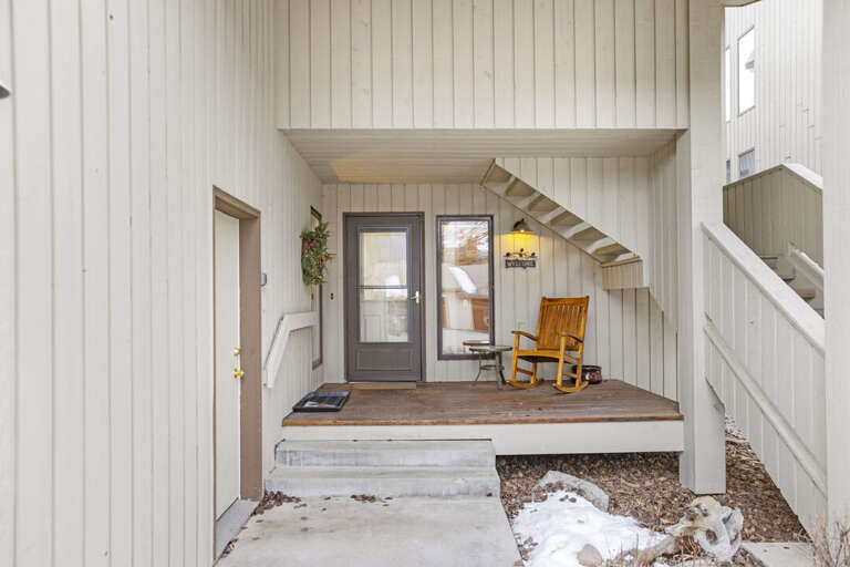 Entryway | Exterior