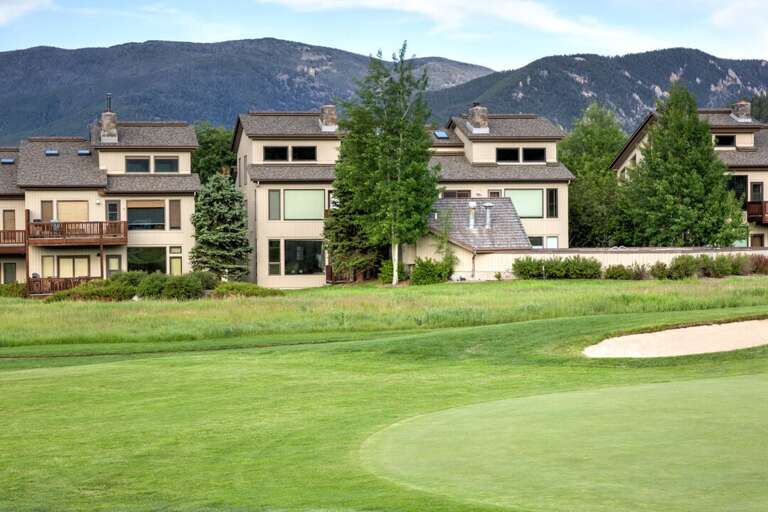 Play a round of golf | Exterior Play a round of golf | Exterior