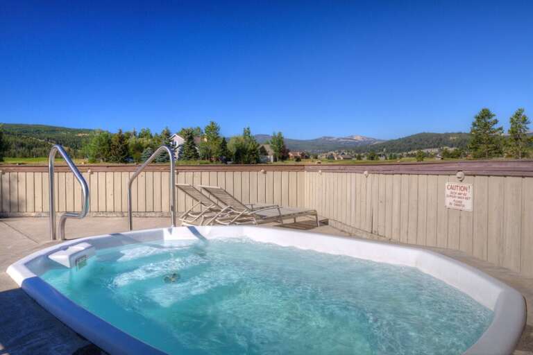 Communal Hot tub Communal Hot tub