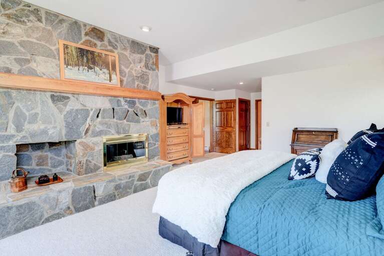 Get cozy in bed | Main Level
