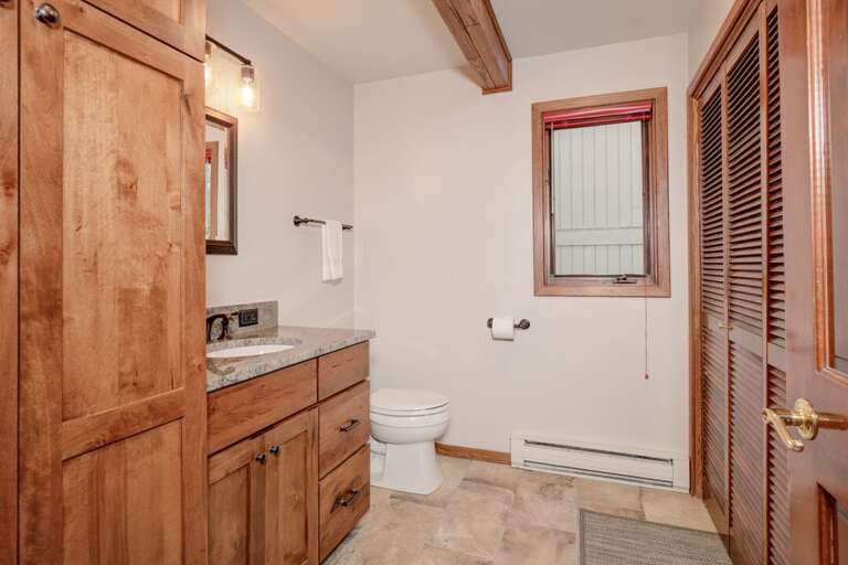 Gorgeous countertops in the bathroom | Main Level Gorgeous countertops in the bathroom | Main Level