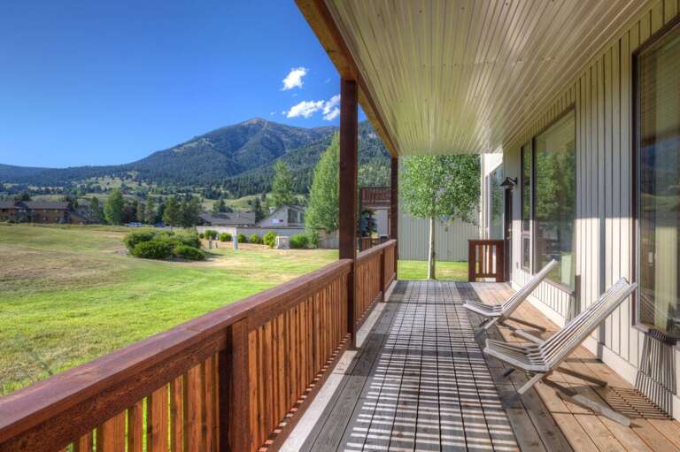 Hangout on the deck | Exterior