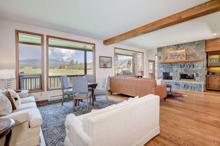 Lots of room to entertain | Main Level