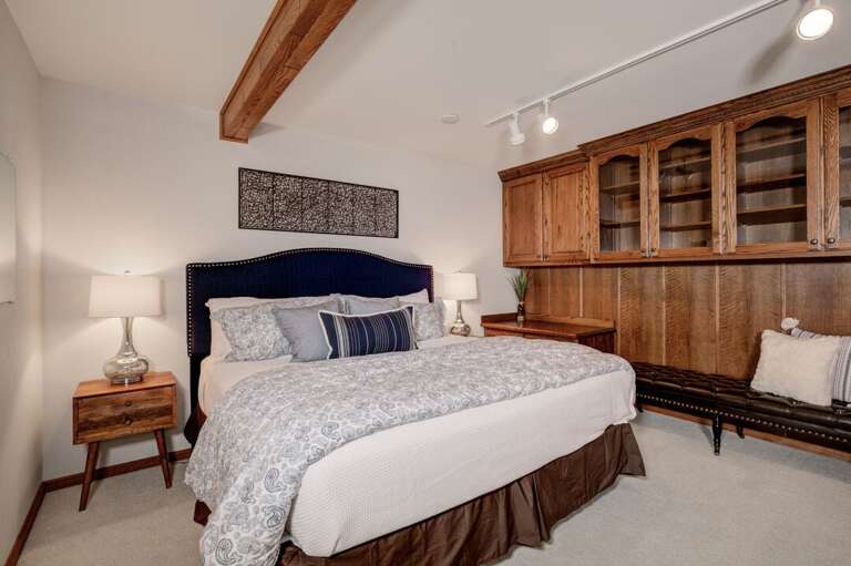 Lots of space for belongings | Main Level Lots of space for belongings | Main Level