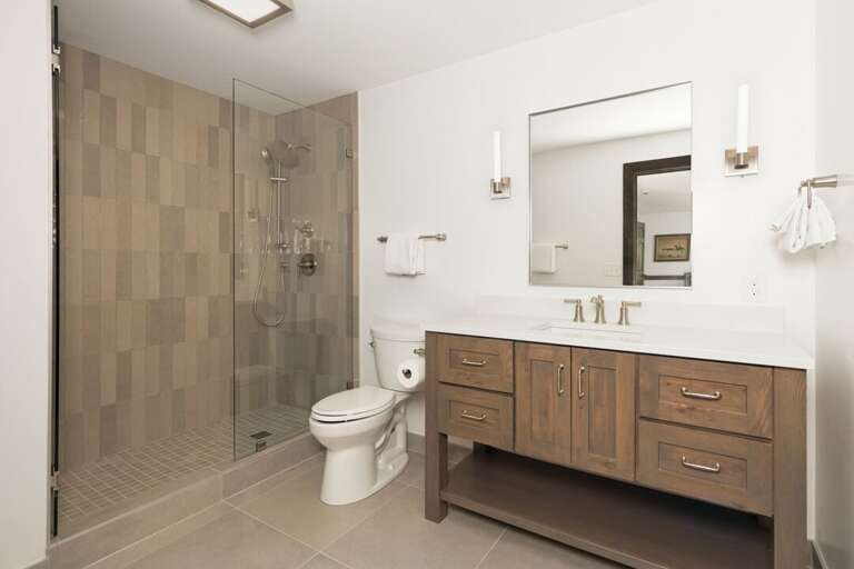 Ensuite Bathroom | Lower Level