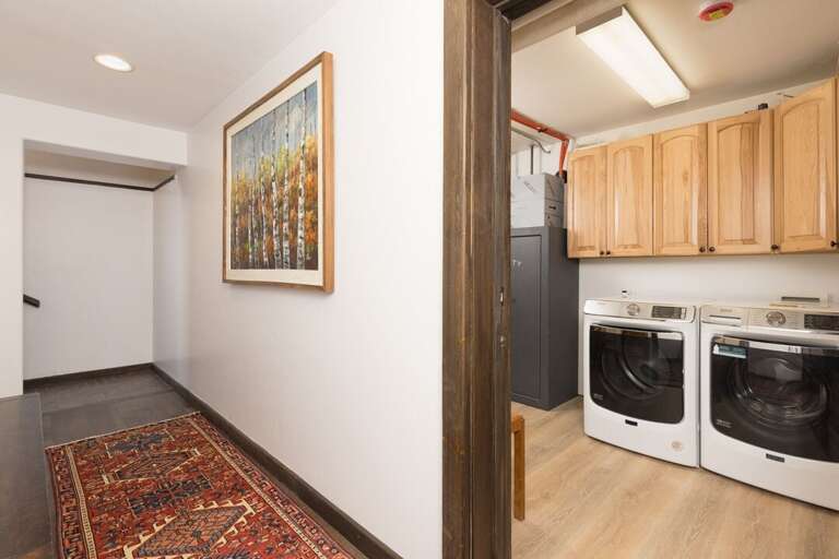 Laundry Room | Lower Level