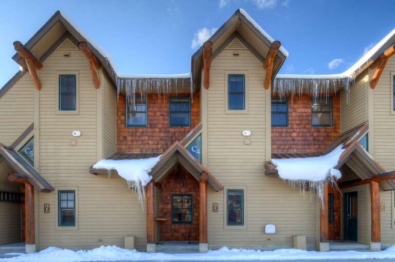 We love the rustic touches | Exterior We love the rustic touches | Exterior