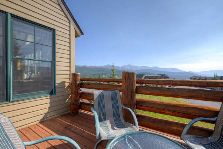 Eat outside and surround yourself in nature | Exterior