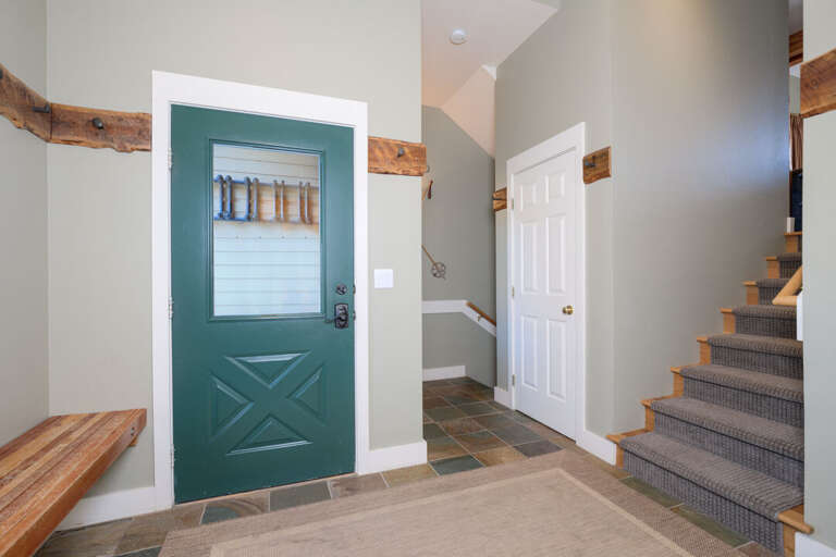 Entryway | Lower Level