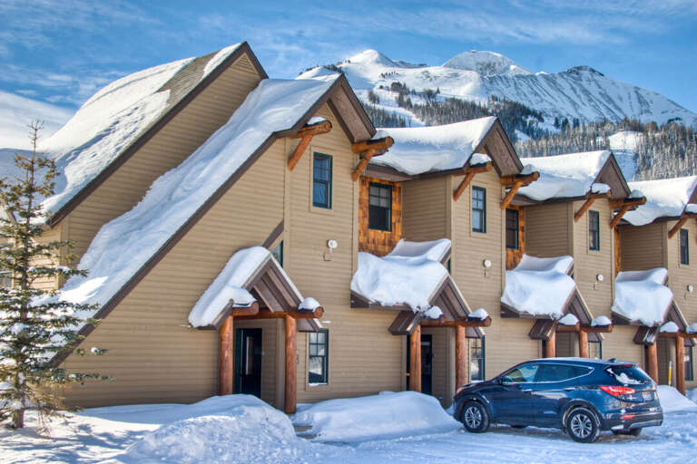 There's parking right outside your unit | Exterior