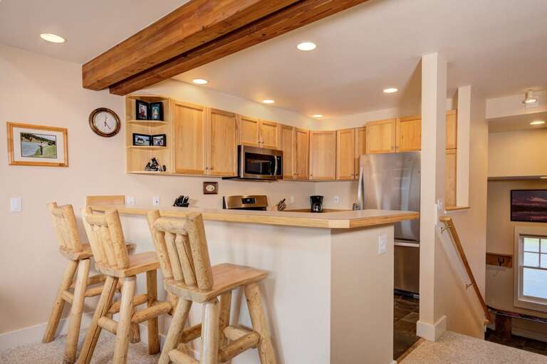 Have a coffee at the breakfast bar | Main Level