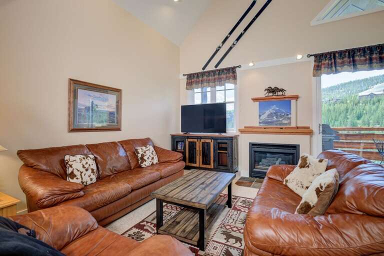 Watch a movie with the family | Main Level