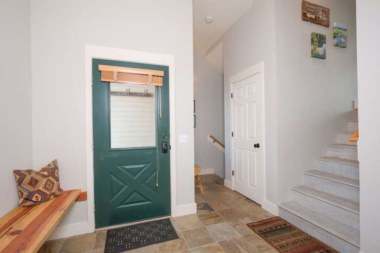 Entryway | Lower Level