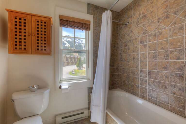 Have a bath or shower | Upper Level