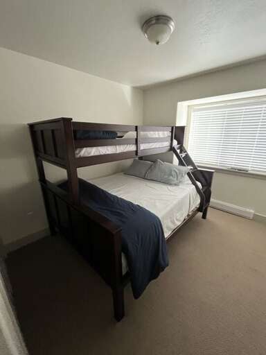 Bunk room | Twin over Queen