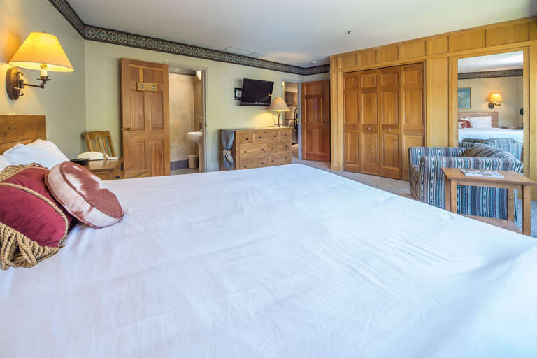 Watch a movie in bed | Main Level