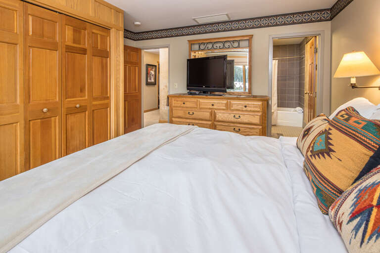 Watch a movie before bed | Main Level Watch a movie before bed | Main Level