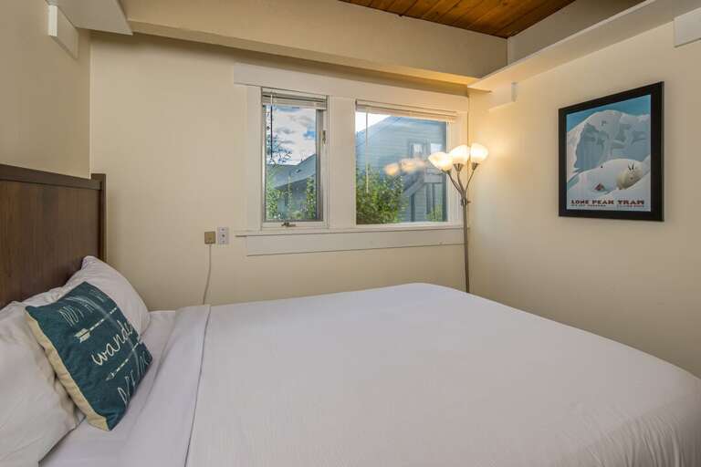 Perfect Place to Rest | Main Level Perfect Place to Rest | Main Level