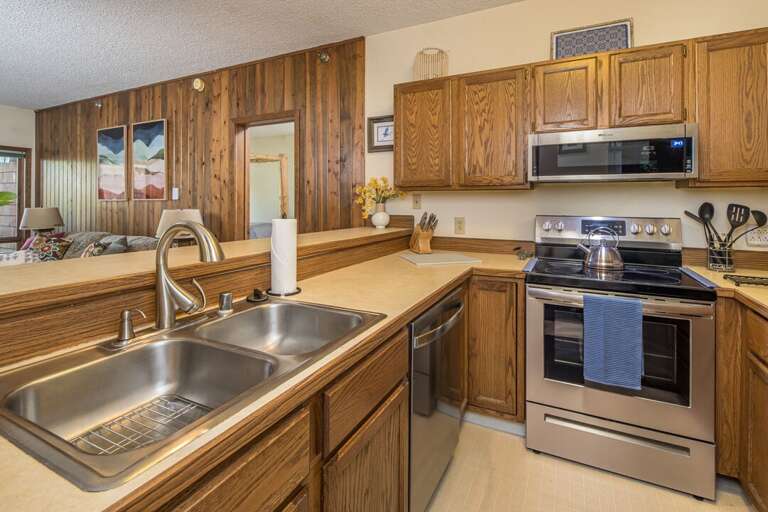 Fully equipped kitchen