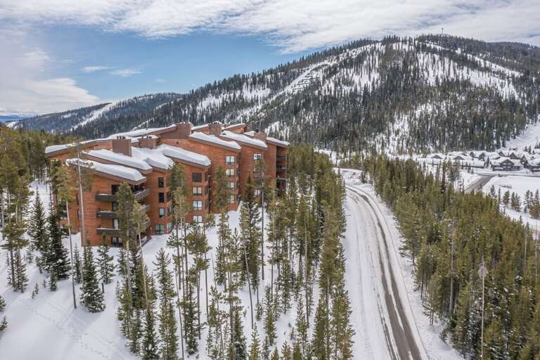 Aerials of Skycrest community!