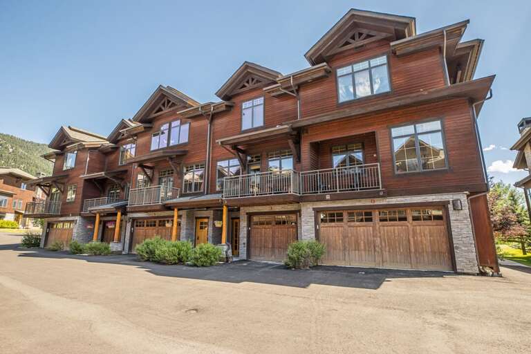 Welcome to the Block | Exterior