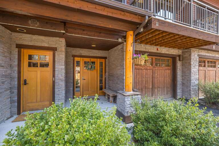 Front Entrance | Exterior