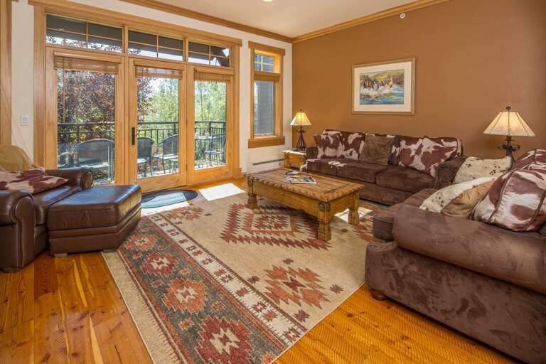 Great for Entertaining | Main Level