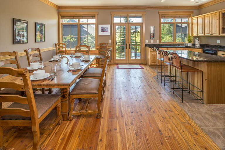 Kitchen and dining room | Main Level