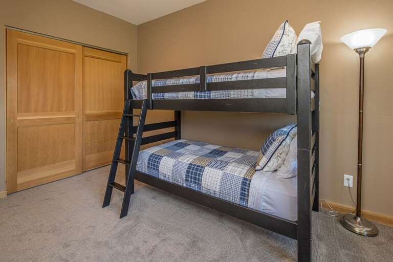 Perfect for the kids to share | Upper Level