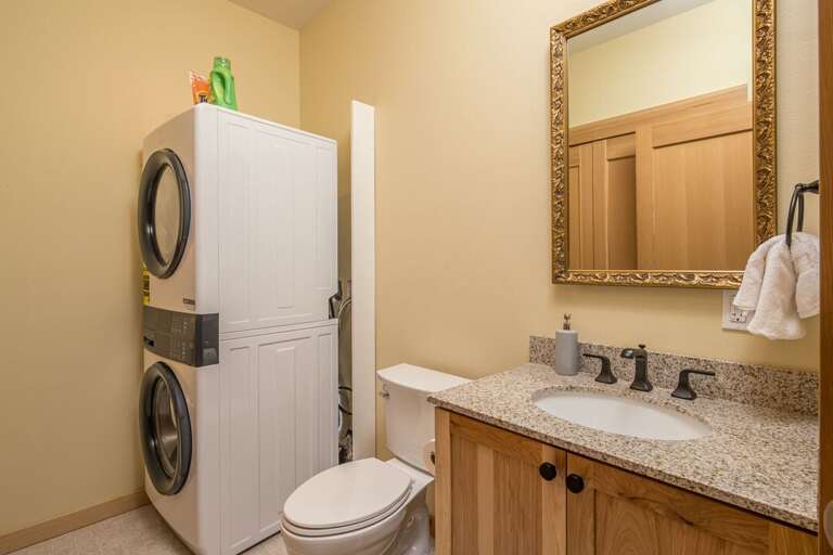 Washer/Dryer included | Lower Level