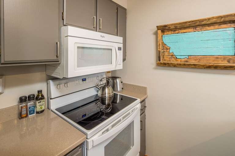 Cook a delicious meal | Main Level