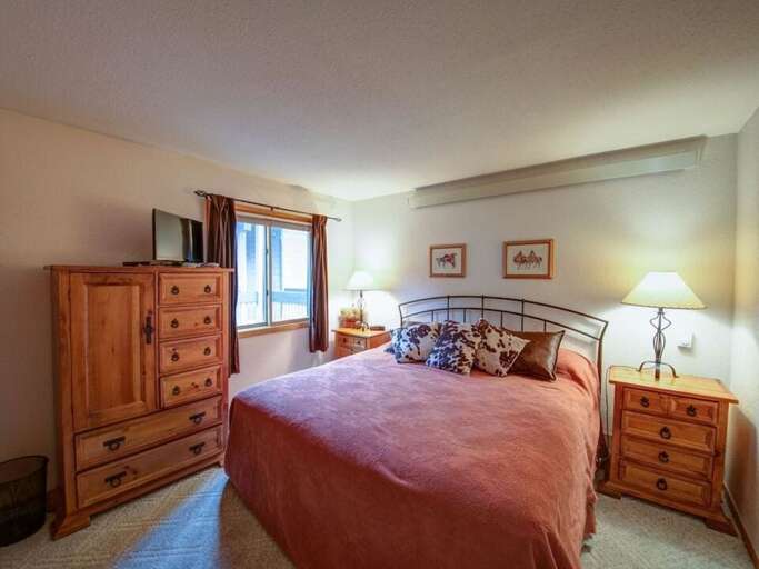 Wake up to morning sun | Main Level