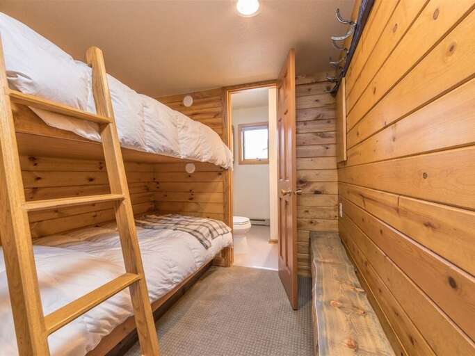 Kids love bunk beds | Main Level